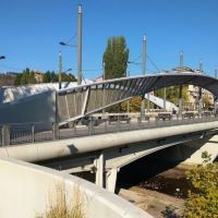 EU commissions seismic study of symbolic bridge logo 