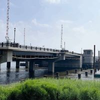 USA: ribbon cut on new double-leaf bascule bridge logo 