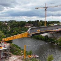 Glass box to silence new German road bridge logo 